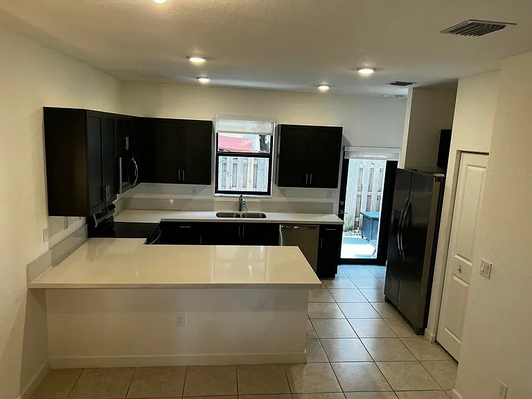 542 SW 19th Ter #Townhouse 542 — Photo 15