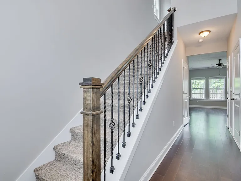473 Brantley Cove Cir — Photo 6