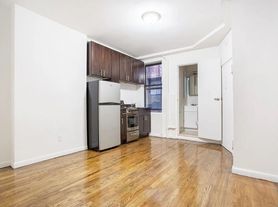 309 E 61st St, New York, NY