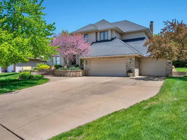 3746 SW Spring Creek Dr, Topeka, KS 66610