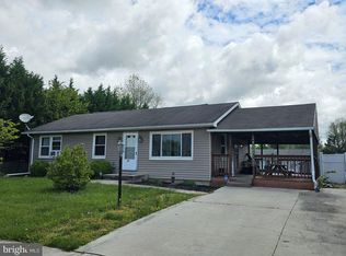 93 Elk Dr, Hanover, PA 17331