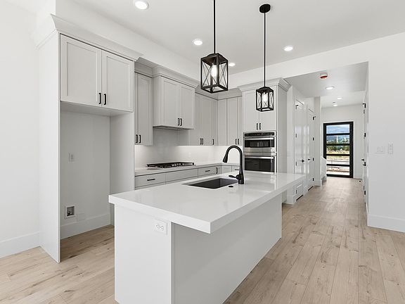 3rd image of 2300 W Rudd Rd #3
