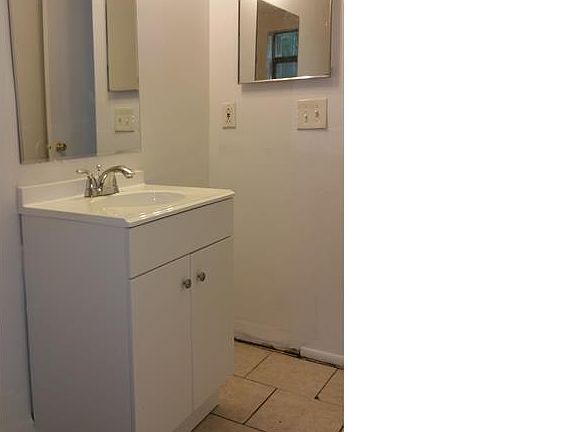 4th image of 8512 N Brooks St APT A