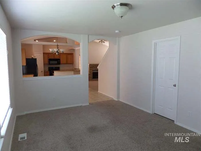 5852 S Mandolin Pl — Photo 4