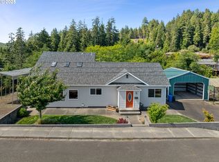 2111 Greenwood Ave, Reedsport, OR 97467