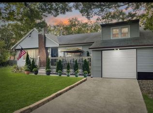 116 Prairie Ave, Waukegan, IL 60085
