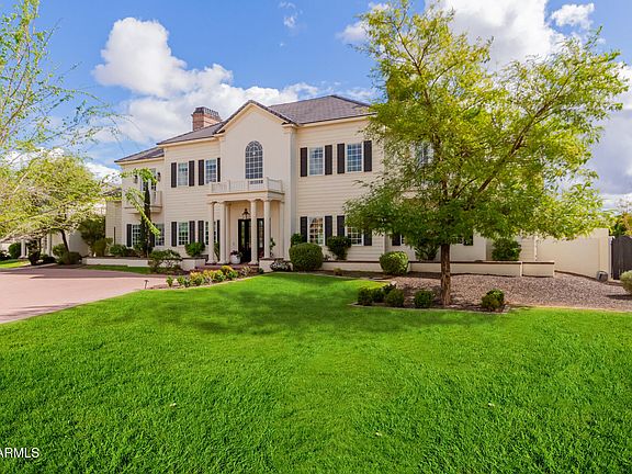 3rd image of 3153 S PENROSE Court