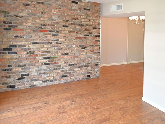 3rd image of 2101 Fountain View Dr APT 38C