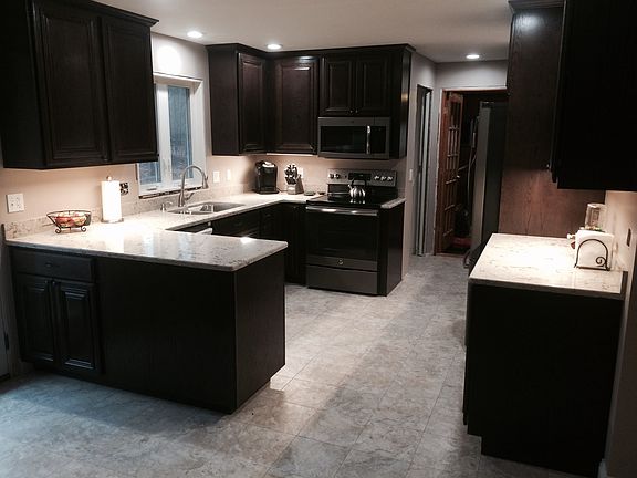 Newly Remodeled Kitchen 