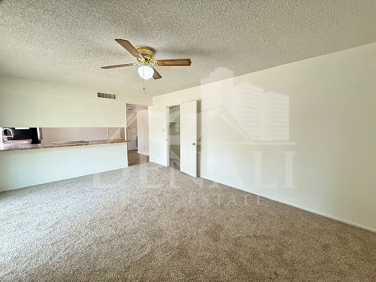 1016 W Nido Ave — Photo 10