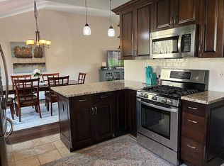 7276 Greenfield Trl, Chesterland, OH 44026