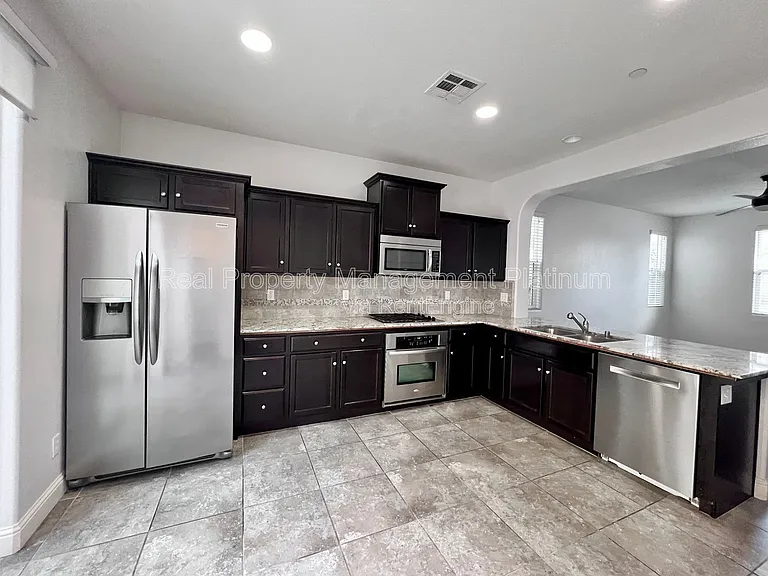3623 Etchings Way — Photo 10