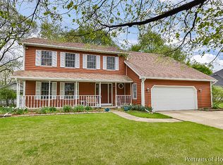 700 Roberts Ln, Batavia, IL 60510