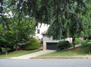 5829 Upton St, Mc Lean, VA 22101
