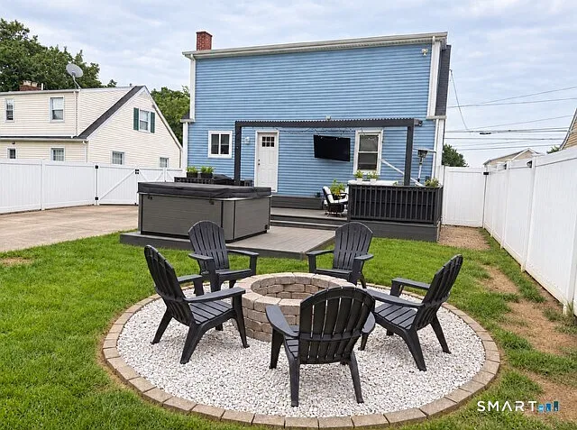 3 bed, 2.5 bath, 2288 sqft, $5,300 — Photo 3