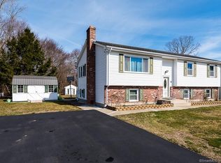 25 Kenyon Rd, Waterford, CT 06385