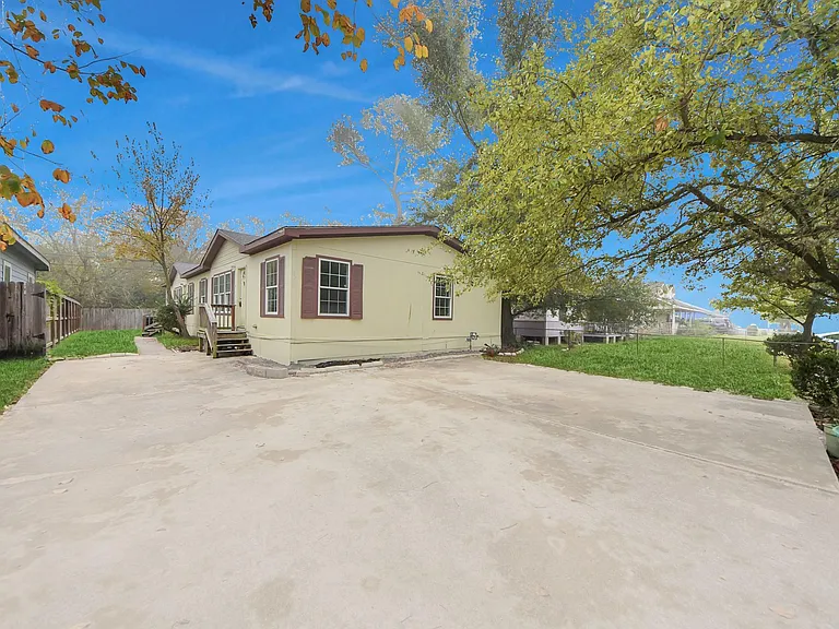 6526 Carver Rd #A — Photo 28