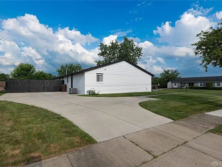 2 E Northwood Dr #A — Photo 14