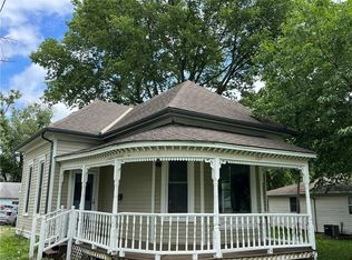 107 S Delaware St, Butler, MO 64730