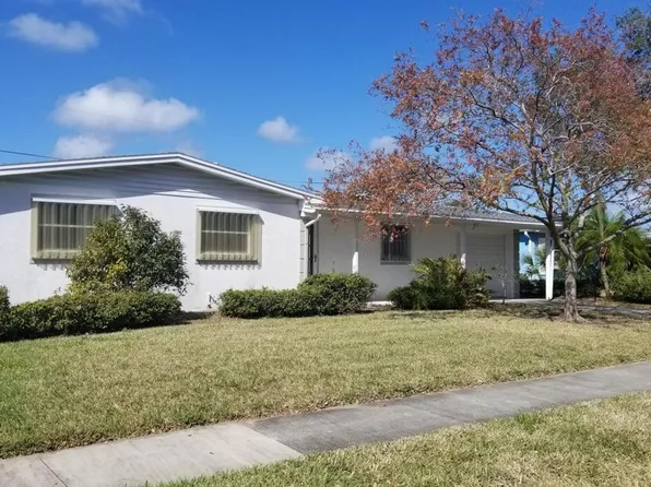 855 E Waikiki Dr, Merritt Island, FL 32953