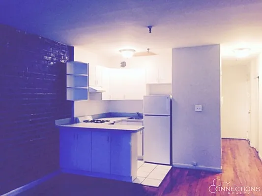 Rented by City Connections Realty | media 19