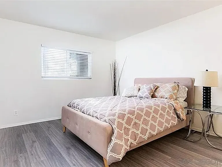 517 Calle Montecito #87 — Photo 11