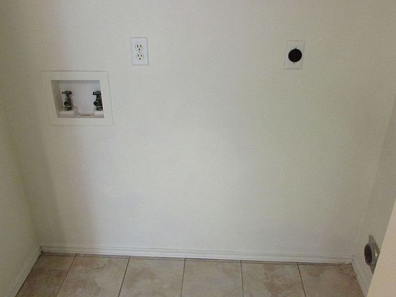 5th image of 1109 Horizon Dr APT A