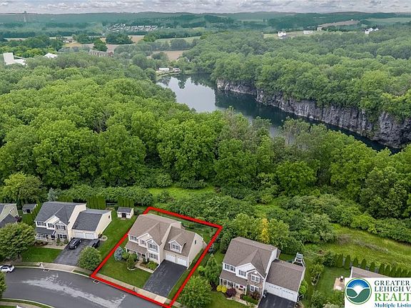 3rd image of 2186 Eagles Landing Dr
