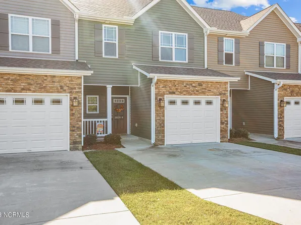 1828 Fox Den Way #4, Greenville, NC 27858