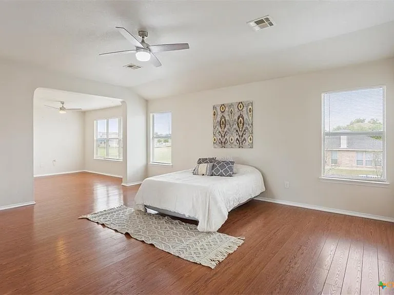 701 Prospector Trl — Photo 31