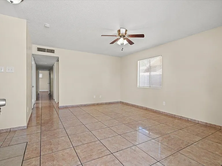 3421 E Twining Ave — Photo 4
