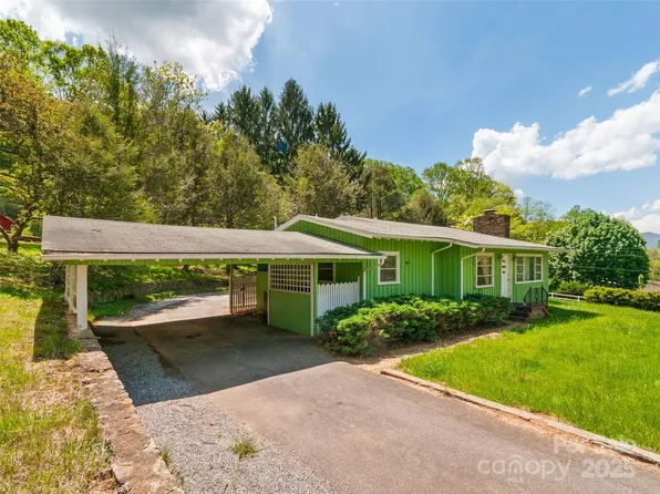 1532 Camp Branch Rd, Waynesville, NC 28786