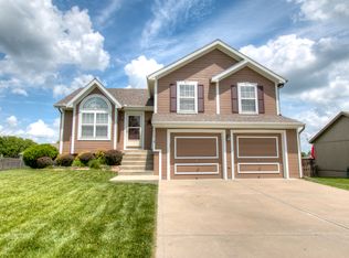 11419 N Ewing Ave, Kansas City, MO 64157