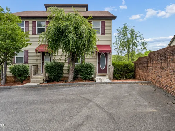204 Gray Station Rd Unit 204, Johnson City, TN 37615