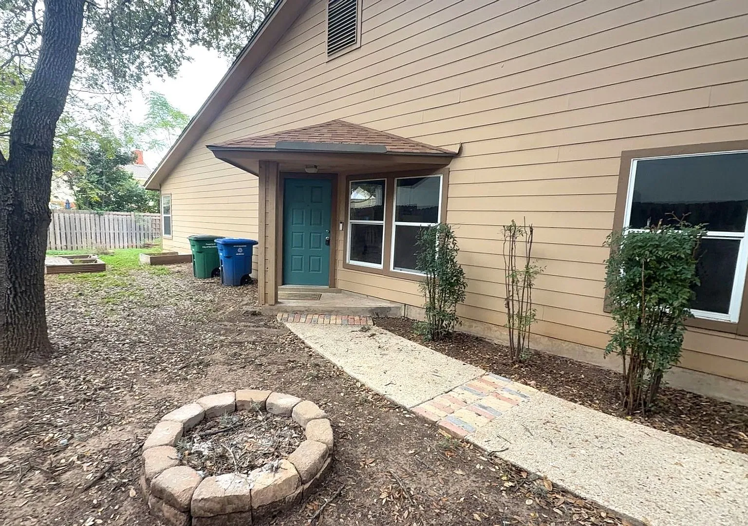 6622 Country Field Dr — Photo 2
