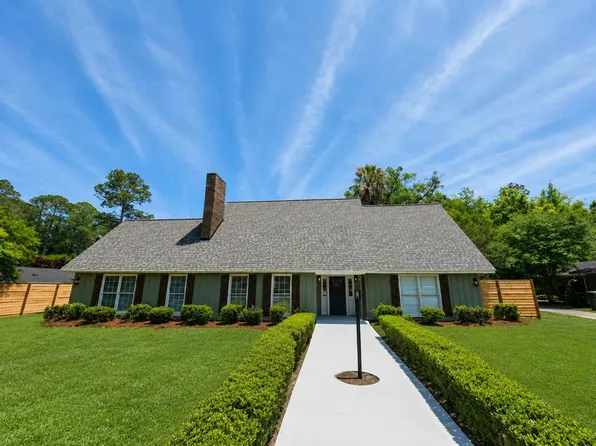 1103 Stewart Ave, Bainbridge, GA 39819