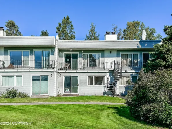 3333 Lakeshore Dr Unit 5, Anchorage, AK 99517