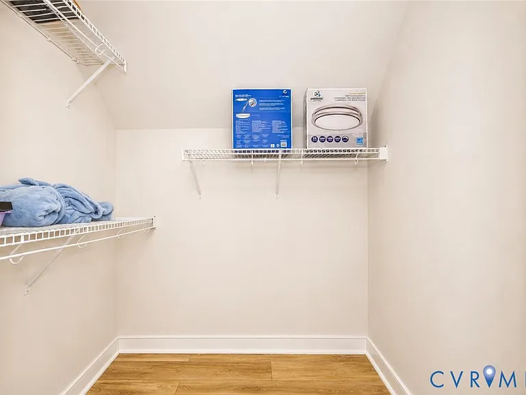 11320 Sadler Oaks Dr — Photo 46