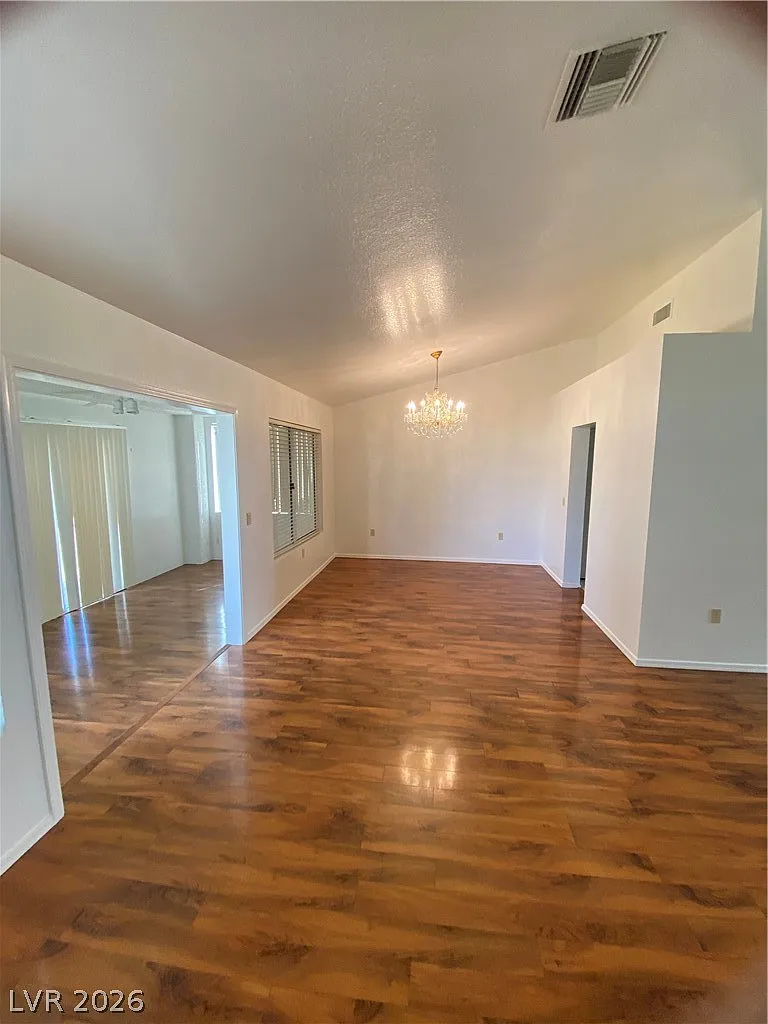 2 bed, 2.0 bath, 1349 sqft, $1,900 — Photo 4