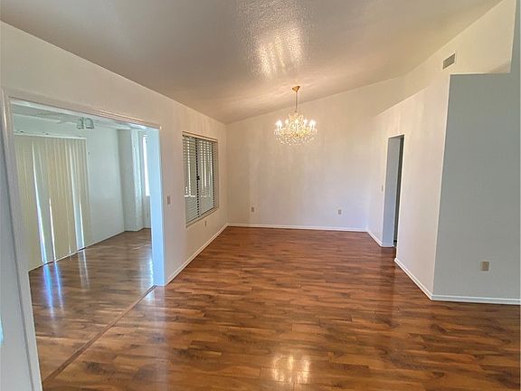 4th image of 9012 Starmount Dr