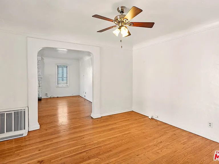 6086 Saturn St #6086 — Photo 9
