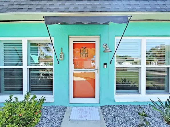 12255 Mallory Dr, Largo, FL 33774