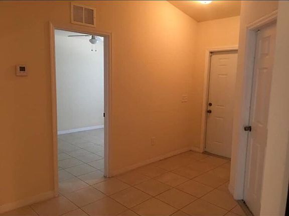 5th image of 1322 SE 8th Pl