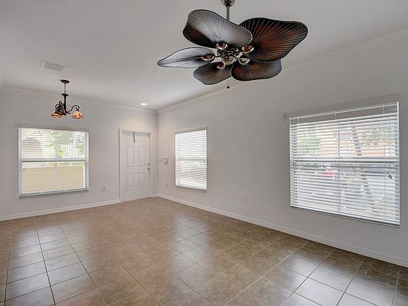 5th image of 157 Monterey Bay Dr