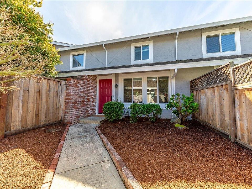 1st image of 407 Sailfish Dr