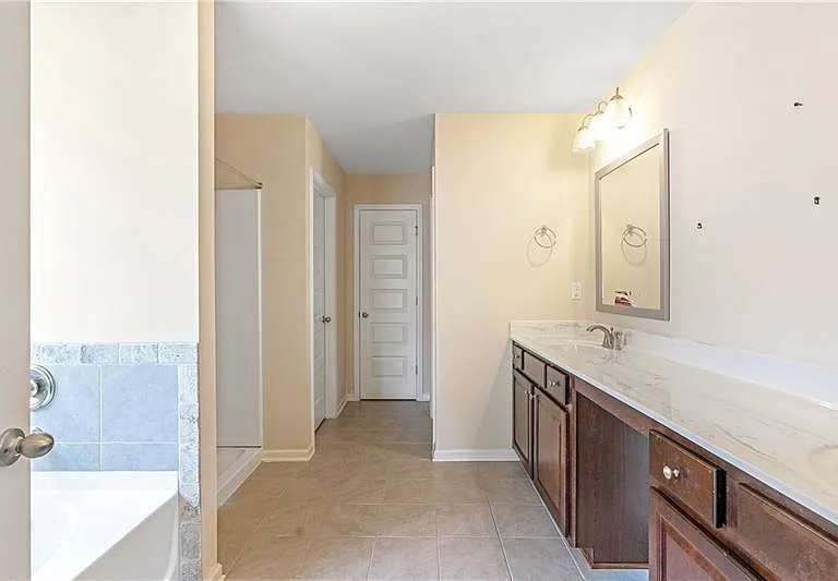 951 Elyse Springs Ct — Photo 29