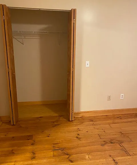 24 Holyoke St #4B — Photo 6