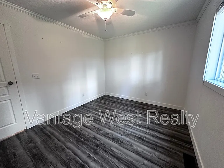 5235 Chase Rd — Photo 18