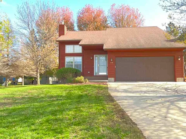 113 Sherwood Dr, Le Sueur, MN 56058