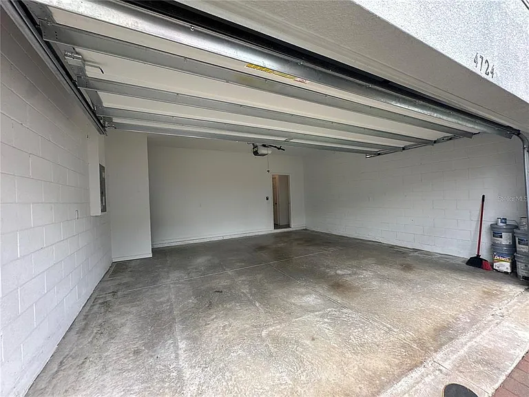 4724 Homestead Trail St — Photo 23